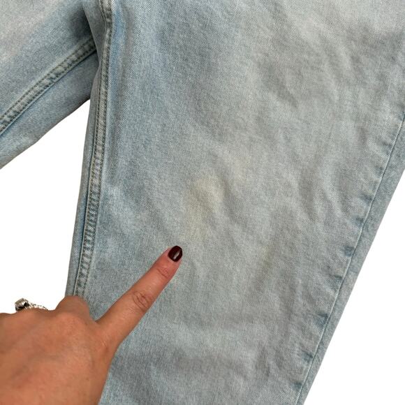 Levi's Jewel Studded High Waisted Mom Jeans Light Wash Denim Size 30 - Picture 6 of 9